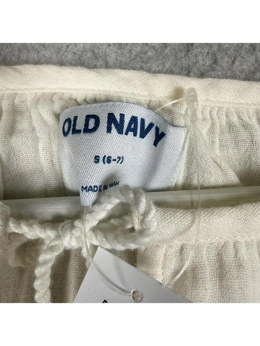Brand New Old Navy girls 6-7 off white dress